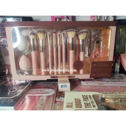 Set de Brochas Paris Hilton...